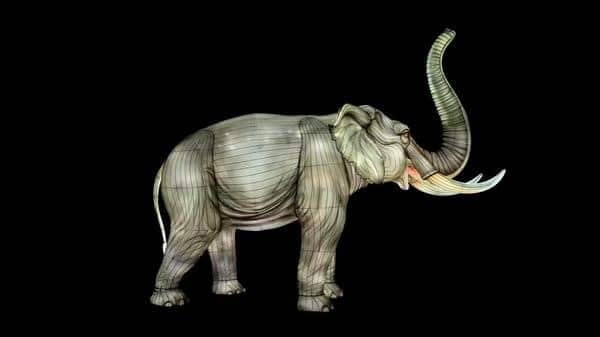 Lanterne monumentale en forme d’éléphant