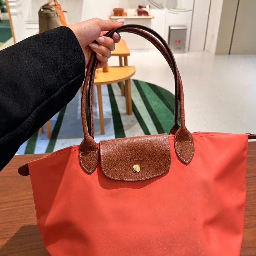 Longchamp Le Pliage 皮革饰边托特包