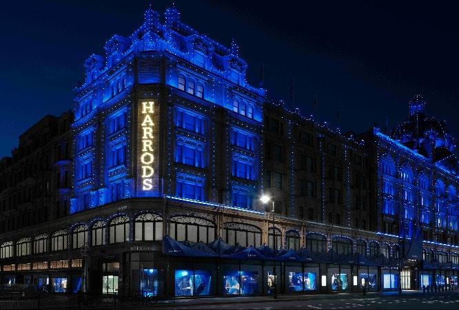英国也能体验传统龙画糖、龙须糖、新中式全家福,年味儿竟在Harrods哈罗德百货!
