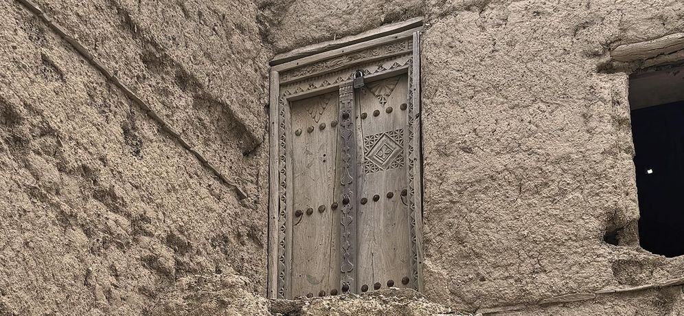 阿曼建筑文化合集《踪迹》：传统与当代的空间对话