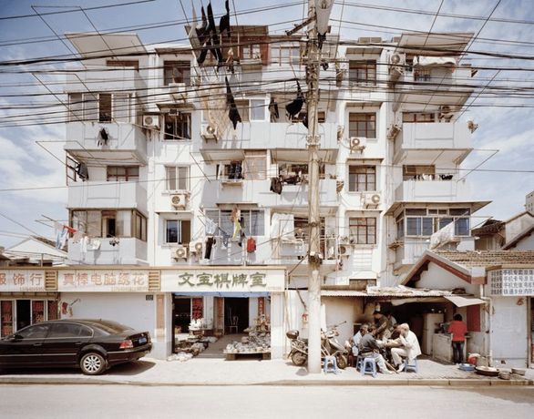 Gabriele Basilico《上海》:镜头下的城市变迁与诗意空间