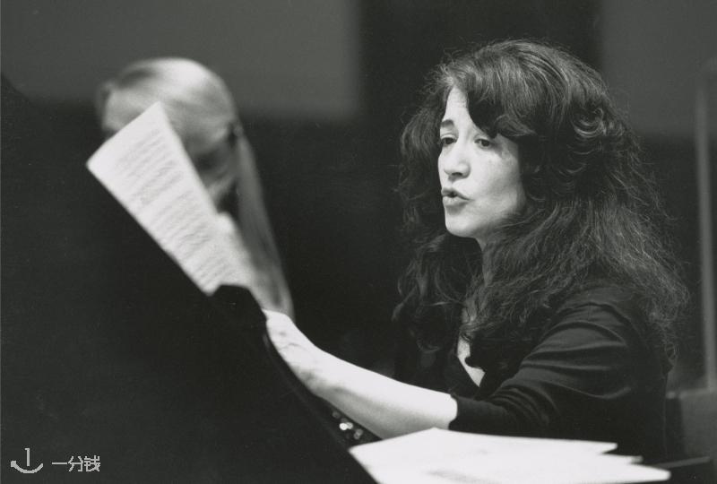 Martha Argerich 玛尔塔·阿格里奇《双钢琴与协奏曲之夜》音乐会 2025-2026 巡演来了:钢琴女王的马德里双重奏与协奏盛宴