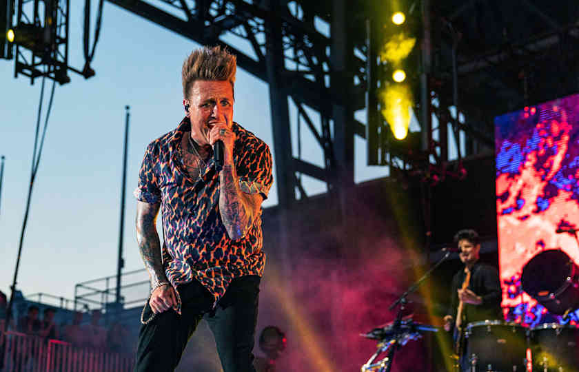 Papa Roach 2025 欧洲巡演《Rise of the Roach Tour》西班牙周边站来了：硬摇炸场，年度必看！