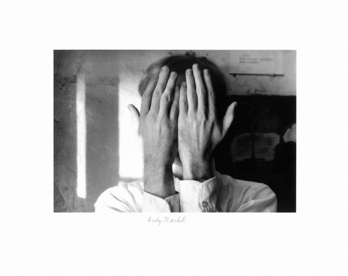 Duane Michals《El fotógrafo de lo invisible》：摄影与哲思的无形之旅