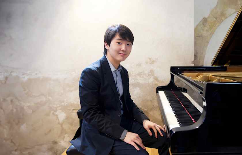 Seong-Jin Cho 赵成珍 2026年演奏会《欧洲巡演》那不勒斯站来了：世界级钢琴大师现场，沉浸式体验不容错过！