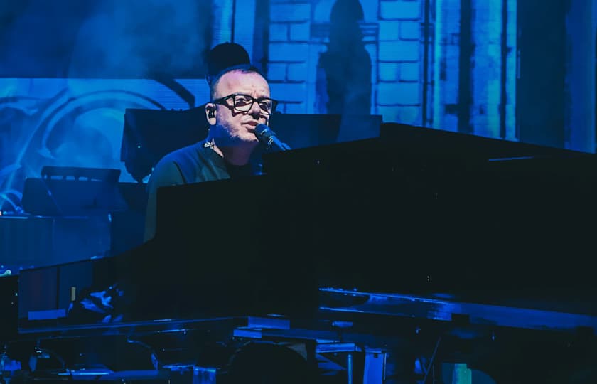 Gigi D'Alessio 2025 那不勒斯演唱会连开多场,意大利站来了:南意现场氛围感爆棚!