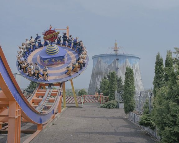 当代纪实摄影合集《Photographs of Tomorrow’s World》：40国摄影师共绘明日世界
