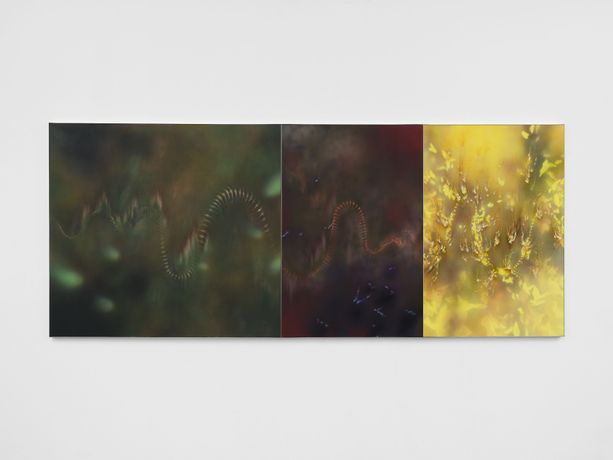 Natacha Donzé《valeurs refuge》：神圣符号与合成美学的当代绘画探索