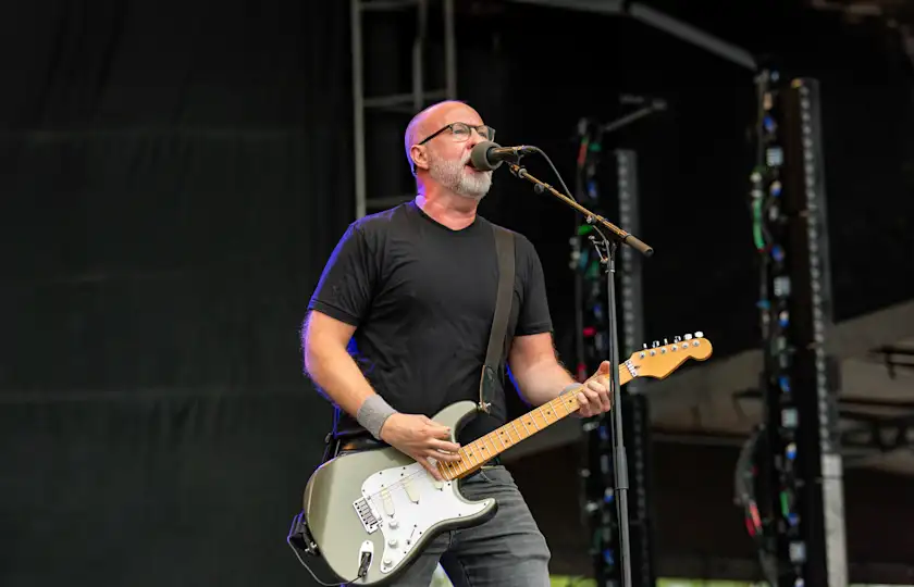 Bob Mould 2025 米兰演唱会来了：独立摇滚教父现场炸场，米兰乐迷不容错过！