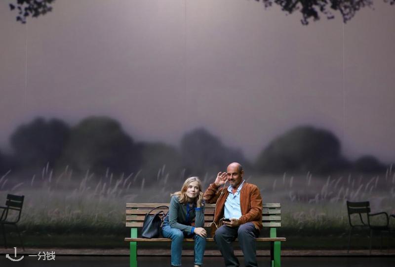 Un pas de côté 巴黎温情浪漫新作 2025 巴黎来了：伊莎贝尔·卡雷与贝尔纳·康庞温情对戏