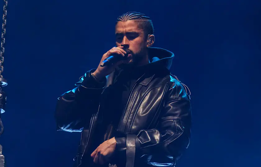 Bad Bunny 2026 演唱会伦敦站来了:拉丁陷阱天王炸翻Tottenham Hotspur Stadium!
