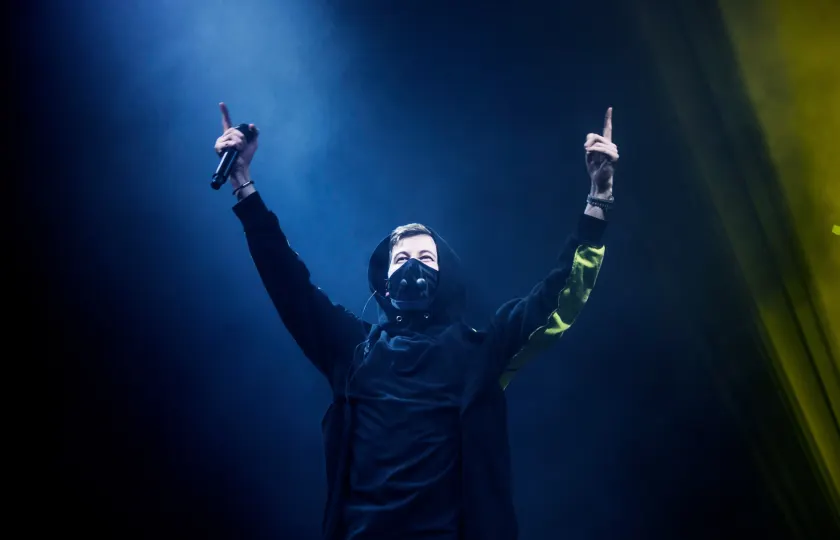 Alan Walker 2025 演唱会巡演信息来了:电音迷不容错过的现场体验