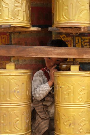 Tia Ren《纠结的自由》:摄影中的身份、信仰与传承