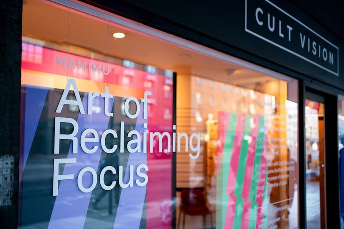 June Mineyama-Smithson《Art of Reclaiming Focus》:用色彩与抽象重拾专注