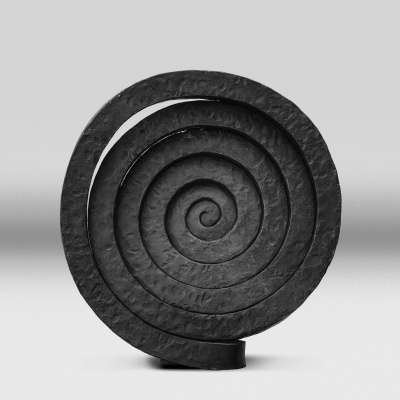 Martín Chirino《Memoria del Círculo》：百年雕塑大师的螺旋之旅