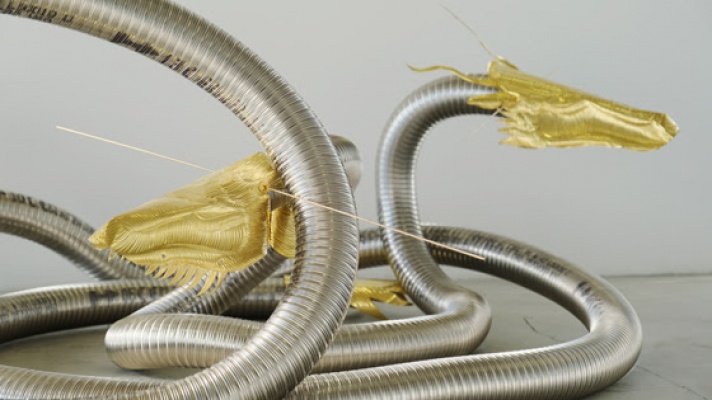 Bekhbaatar Enkhtur《Tinct》：色彩与材料的当代对话