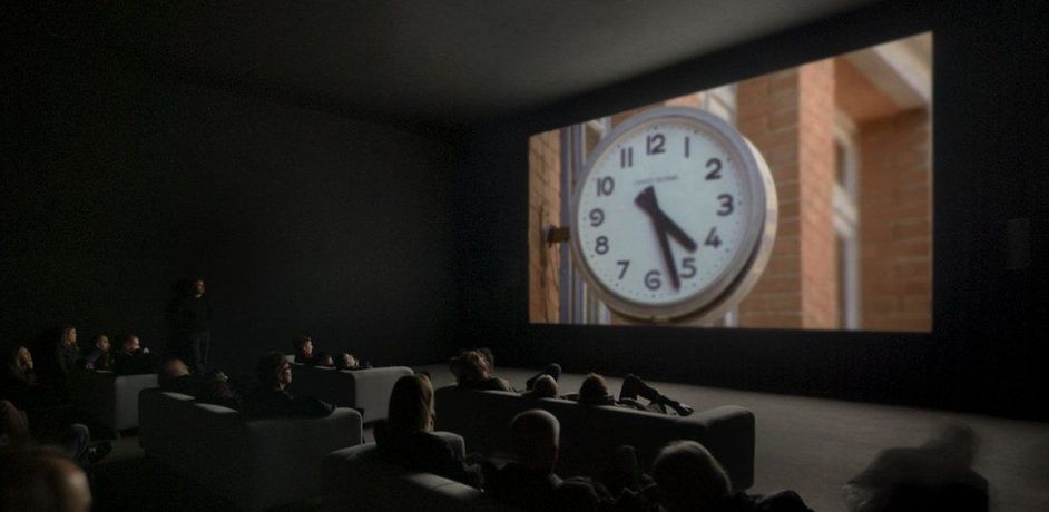 Christian Marclay《The Clock》：时间与影像的极致融合