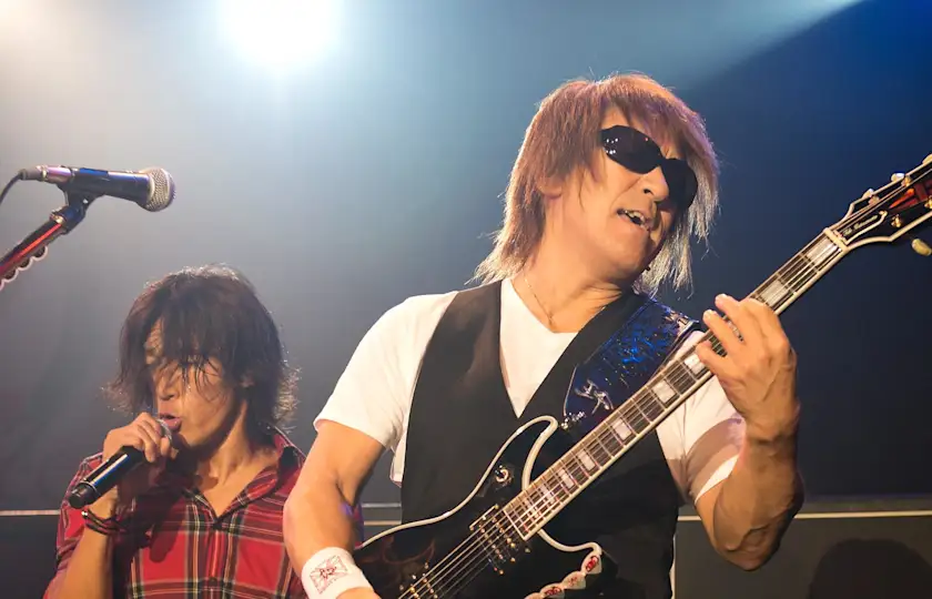 B’z（ビーズ）2025《LIVE-GYM 2025 -FYOP-》日本巡演来了！