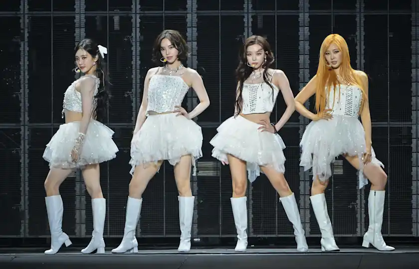 aespa（エスパ）2025-2026《LIVE TOUR – SYNK : aeXIS LINE》日本巡演来了！