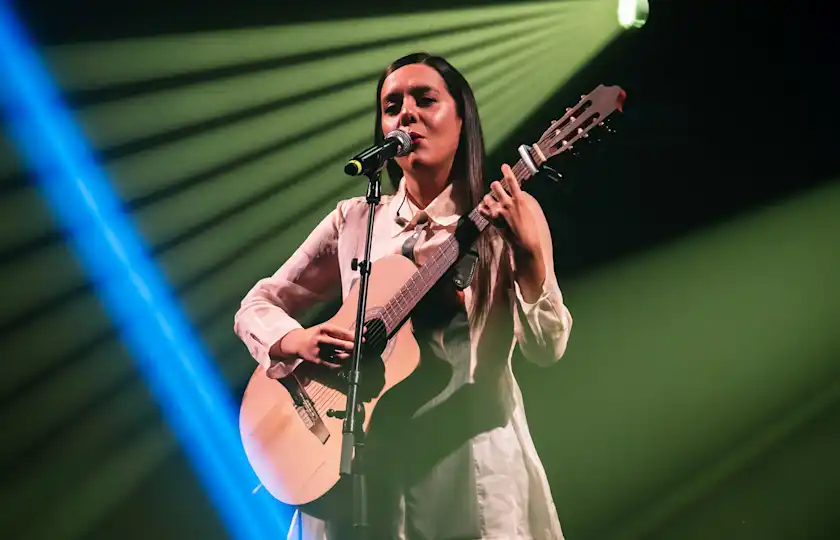 Valeria Castro 2025-2026西班牙巡演《El cuerpo después de todo》马德里等多城站来了:西班牙民谣女声治愈全场!