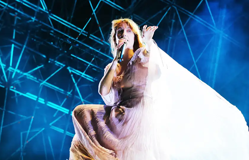 Florence + The Machine 2026年演唱会《Everybody Scream》巴黎站来了:英伦仙嗓炸裂全场,欧洲巡演必看!