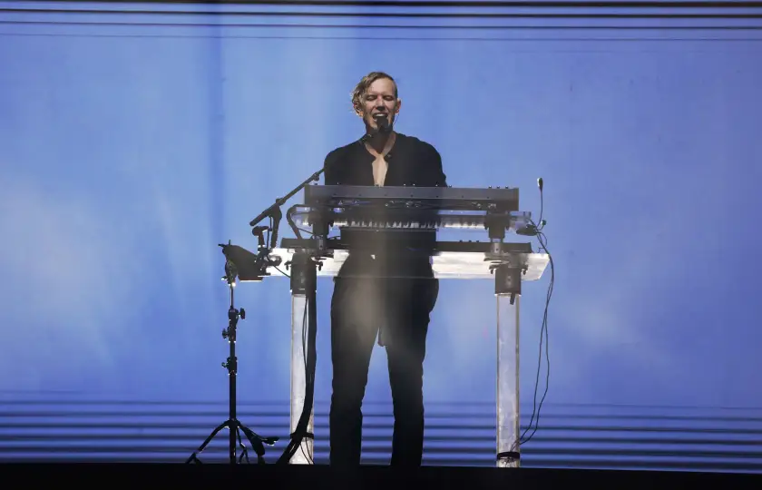 Rüfüs Du Sol 2026 巴黎演唱会来了:电子乐迷必冲氛围现场!