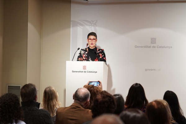 Núria López Torres《Les Corbes de la Ment》:聚焦心理健康的纪实摄影展