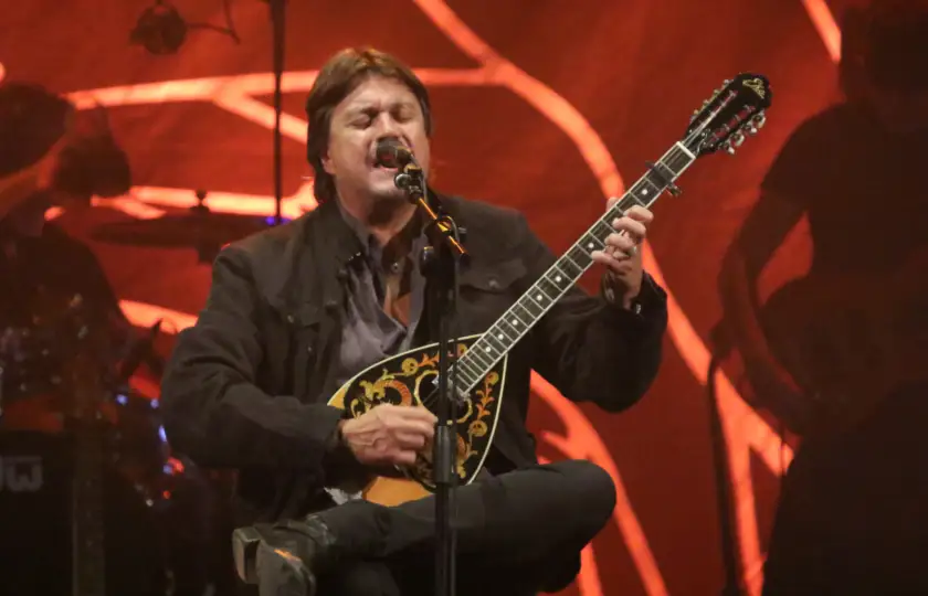 Cristiano De André 2026年演唱会《De André canta De André》意大利多城站来了：意式情怀与经典致敬，现场感动全开！