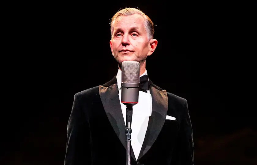 Max Raabe & Palast Orchester 2026 年德国巡演《Hummel streicheln》莱比锡、科隆等城市站来了：德式复古浪漫，现场氛围爆棚！