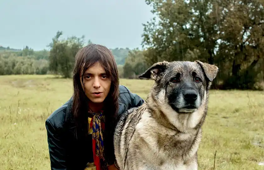 Lucio Corsi 2026 演唱会《巡演》米兰、罗马、佛罗伦萨站来了：意式复古摇滚全欧开唱！