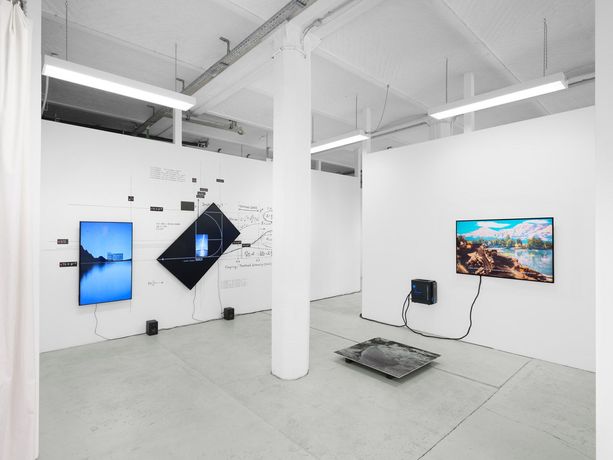 数字艺术群展《drifts;》:探索基础设施、数据流与感知共同塑造的流动现实