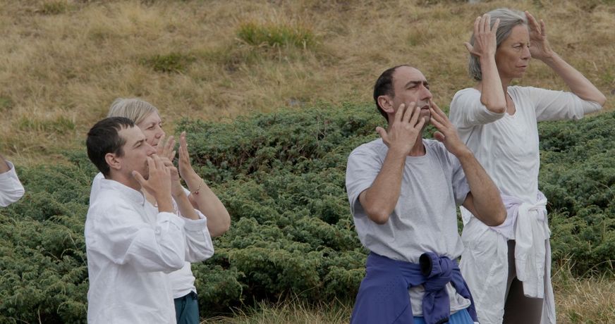 Yalda Afsah 《PAN》：凝视社群仪式与自然能量的影像诗