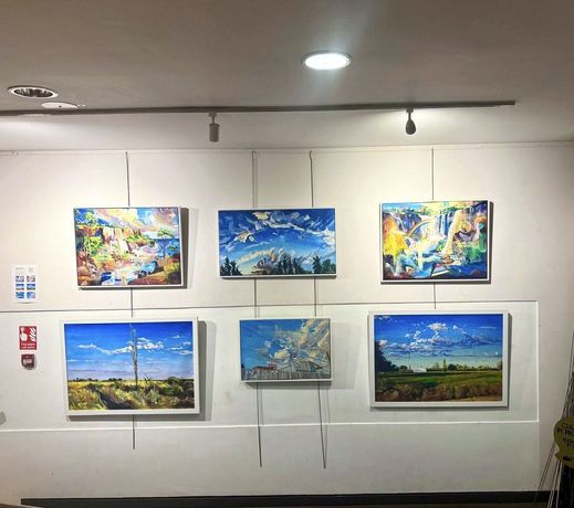Simon Boyd《来自阿根廷的画作》：在电影院邂逅南美风景