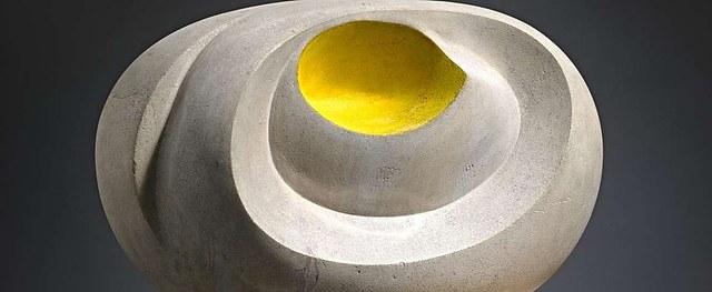 芭芭拉·赫普沃斯《色彩缤纷：芭芭拉·赫普沃斯作品展》：探索色彩与抽象雕塑的融合