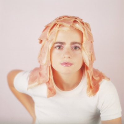 Ana Laura Aláez 《Anatomía nevada con saliva》：一场关于性别、身体与表演的探索