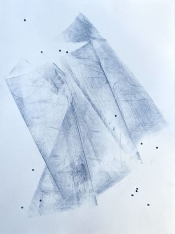 Anna Júlía Friðbjörnsdóttir《Nacht & Träume》:一场关于黑夜、物质与星图的诗意沉思
