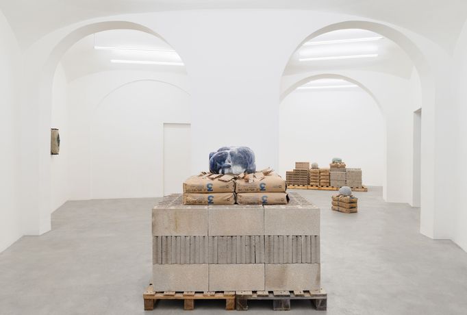 Stefano Canto《石之梦》：一场物质转化与短暂考古的当代雕塑之旅