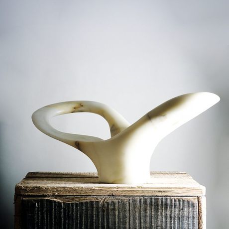 康斯坦丁·布朗库西《Reflections on Brancusi》:一场跨越时空的雕塑对话