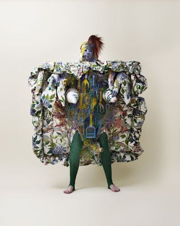 中央圣马丁导师群展《Interior Worlds》:一场跨越60年的创作对话