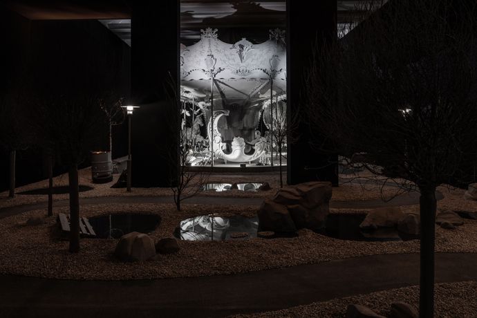 Hans Op de Beeck《Danse Macabre》:一场关于消逝与虚无的沉浸式装置与动画展