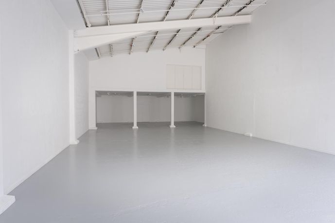Robin Greenwood《Robin Greenwood Sculpture & Painting: Memorial Exhibition》:一场关于抽象雕塑与绘画的诗意纪念