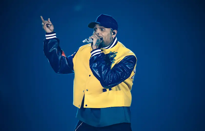 Chris Brown 2026 演唱会《Usher and Chris Brown》西班牙站来了:R&B 双王炸裂舞台,错过等一年!