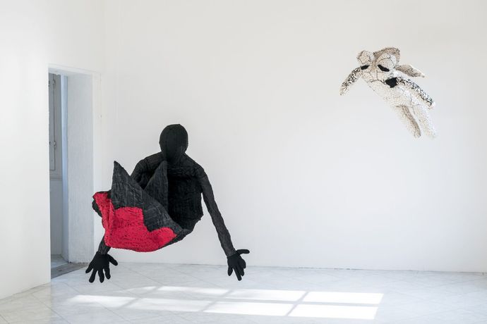 Farkhondeh Shahroud 《Farkhondeh Shahroundi》:流亡中的诗意与物质对话