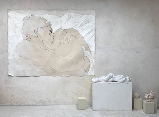 Eva Claessens《Abrazos et fleurs》:一场关于拥抱与花朵的感性沉浸