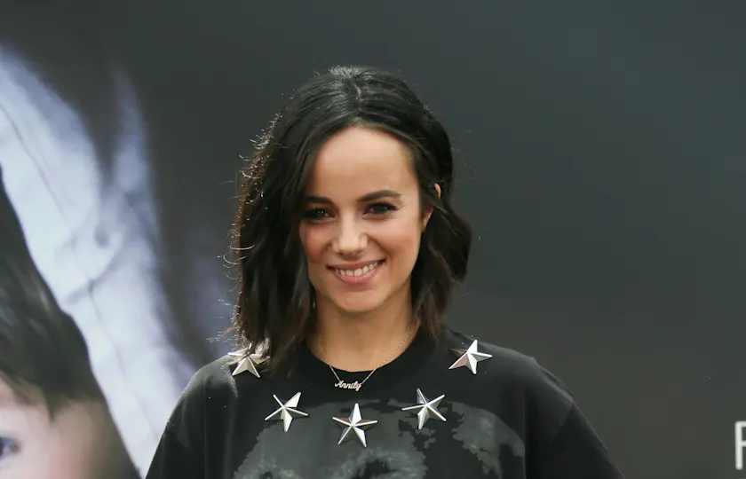 Alizée 2026 演唱会法国站来了：巴黎、里昂、马赛等城市巡演！