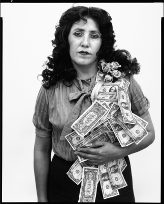 Richard Avedon《In the American West》:美国西部劳动者的真实肖像