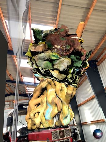 数字媒体群展《Flugversuche (Attempts at Flight)》在柏林SCOTTY e.V.展出