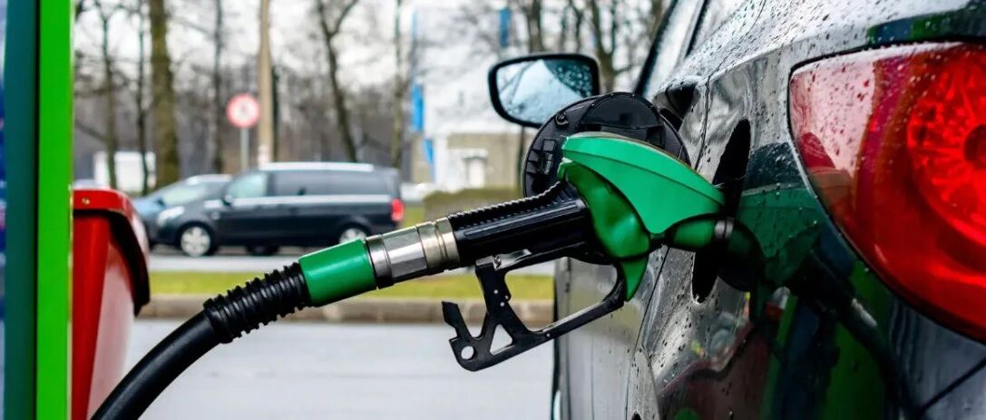 荷兰汽油税减免延长至2026年底,车主省钱新政解读