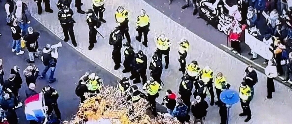 乌特勒支进入“高度戒备”:对立示威团体同日登场,警方全日搜查