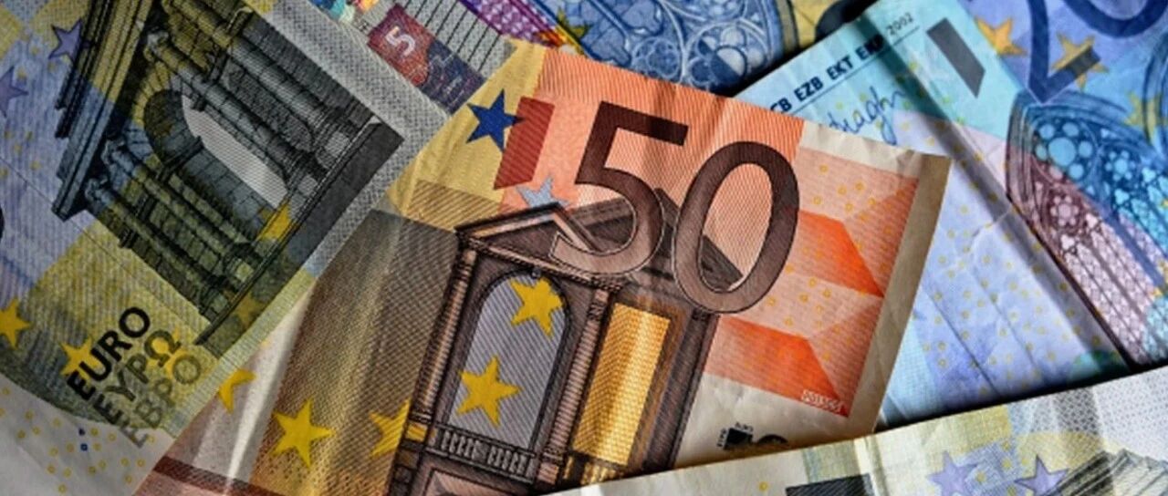 荷兰学生债务与Buffelboete“辛苦罚款”|低收入群体与毕业生的双重压力